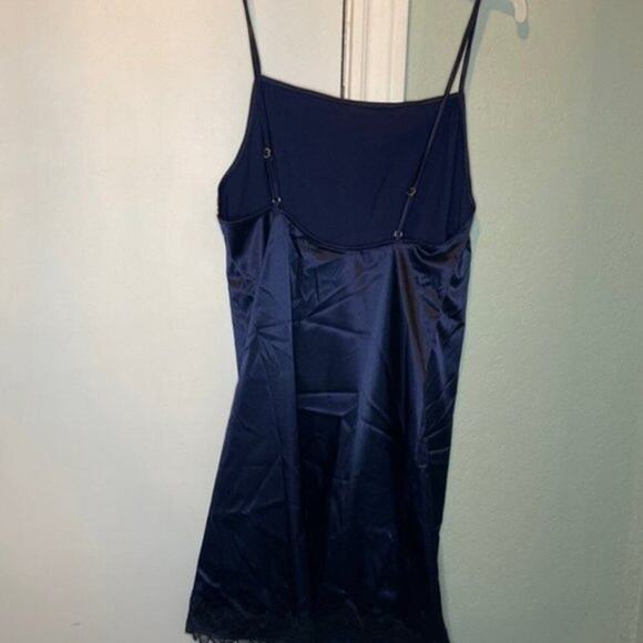 Myla Aster lace trimmed stretch satin chemise navy size M - Picture 5 of 5